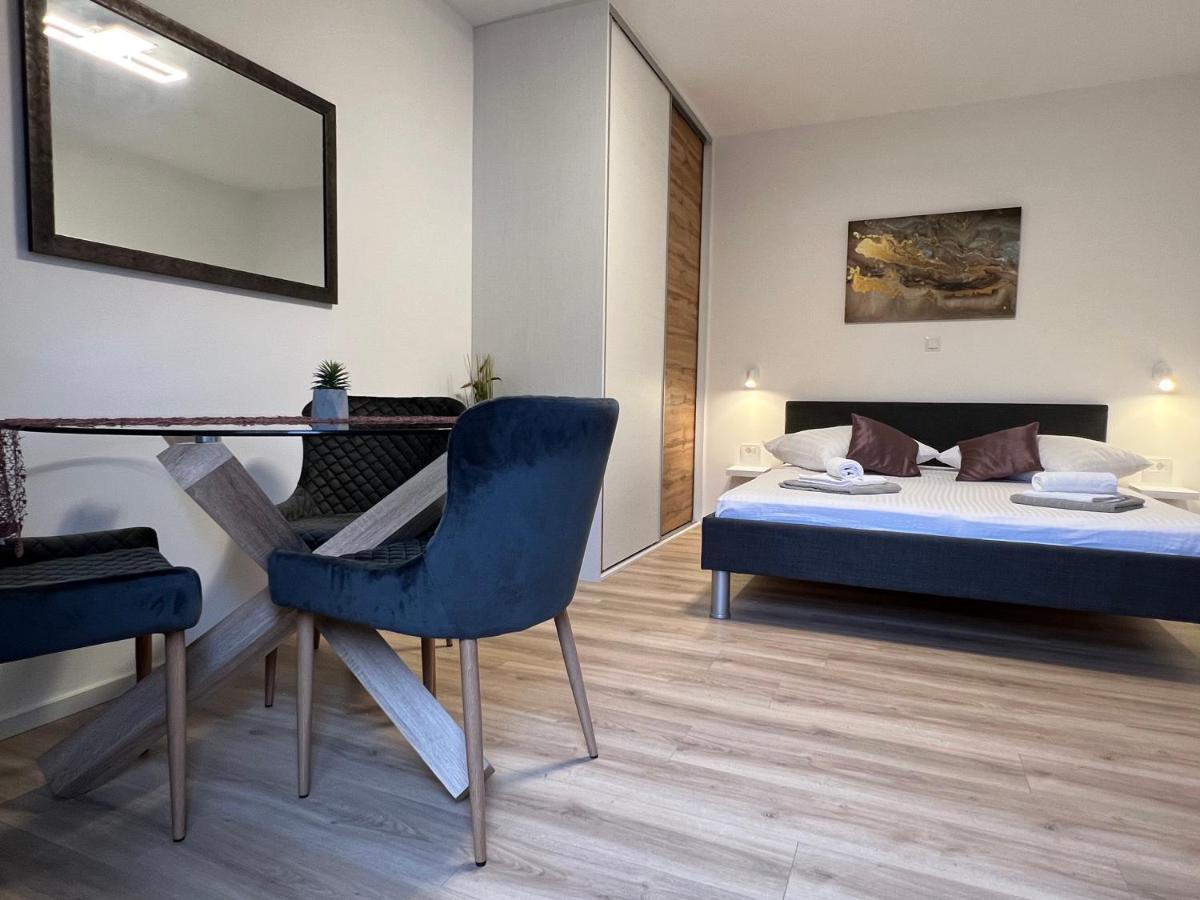Apartmani Ivelic Supetar Exterior foto